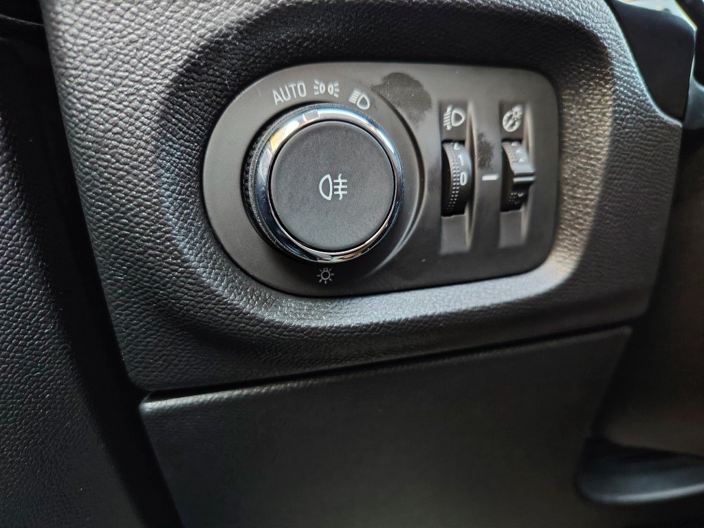 Opel Corsa Edition 1.2