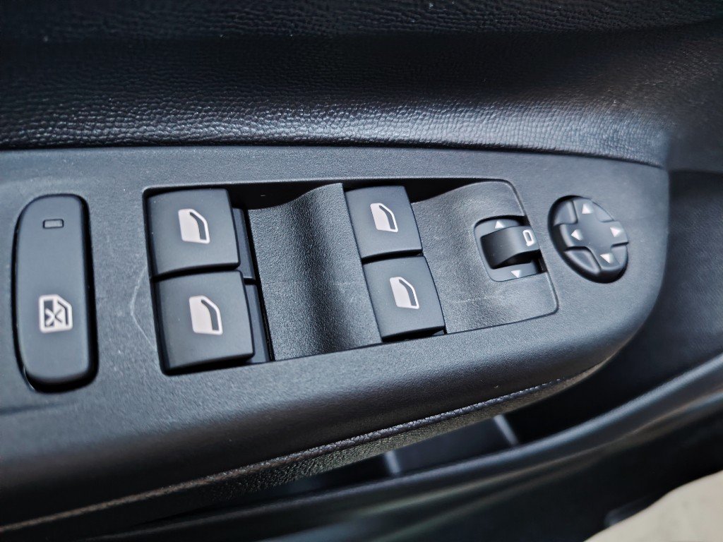 Opel Corsa Edition 1.2